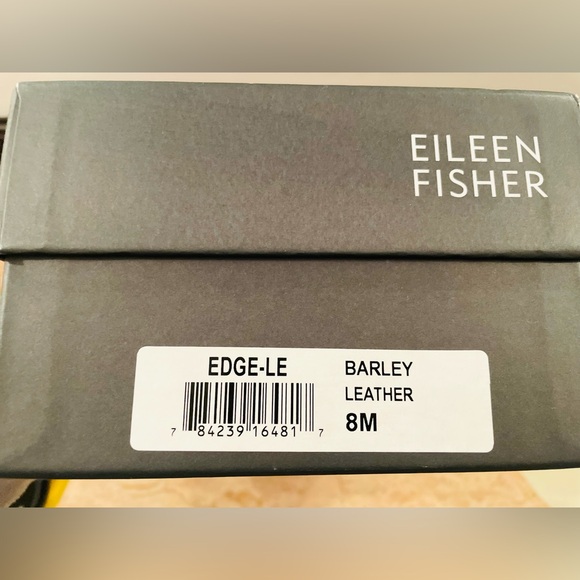 Eileen Fisher Edge Slide Sandal in Barley; Size 8; Includes Box and Dust Bag - Picture 2 of 15